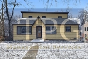 Building Photo - 3407 NE Monterey Ave