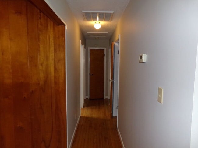 Building Photo - Charming Home in Havelock