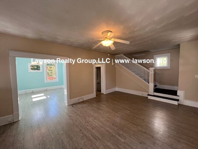 Building Photo - Charming Grandin Court House with Detached Garage and In Law Suite