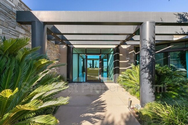 Building Photo - 2328 Rue De Anne