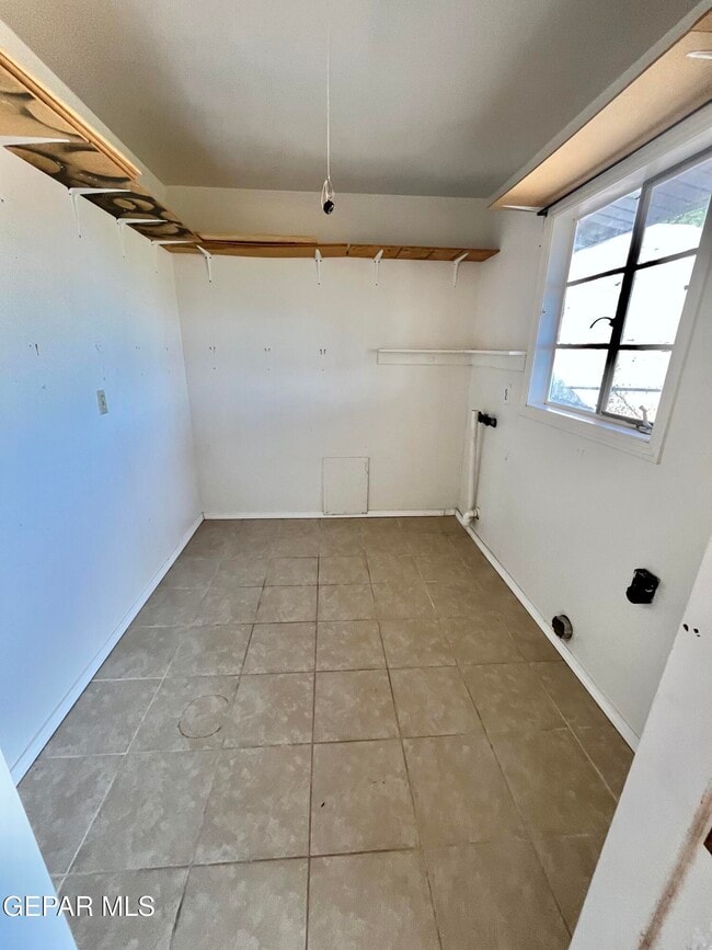 Building Photo - 3315 Capella Ave