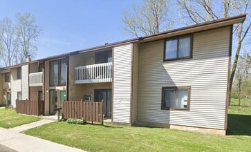 Building Photo - 512 W High St