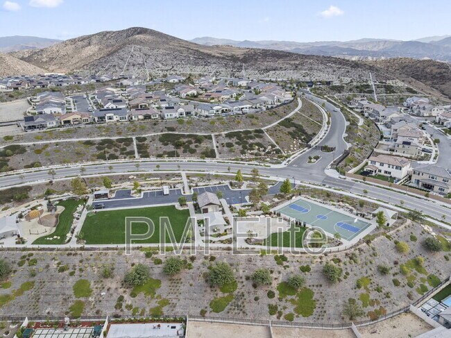 Building Photo - 28649 Windbreak Tr