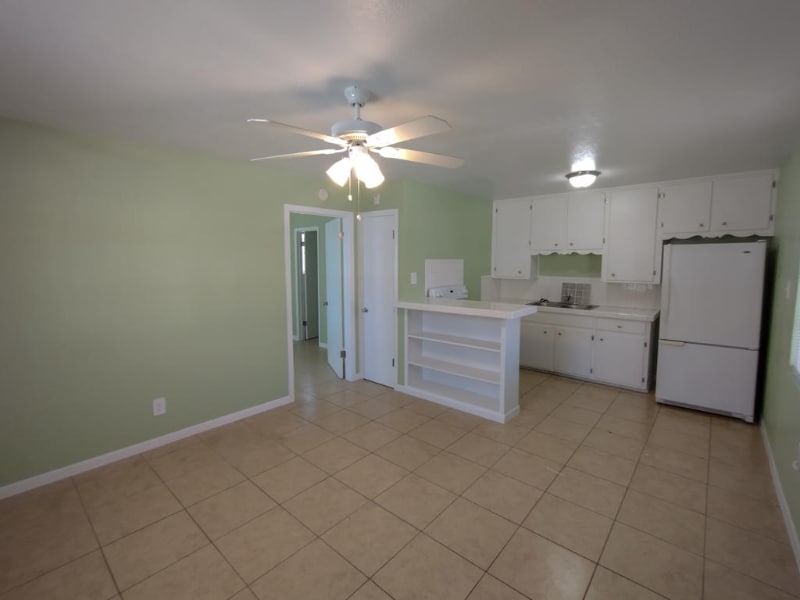 Building Photo - 1204 Bundrant Dr