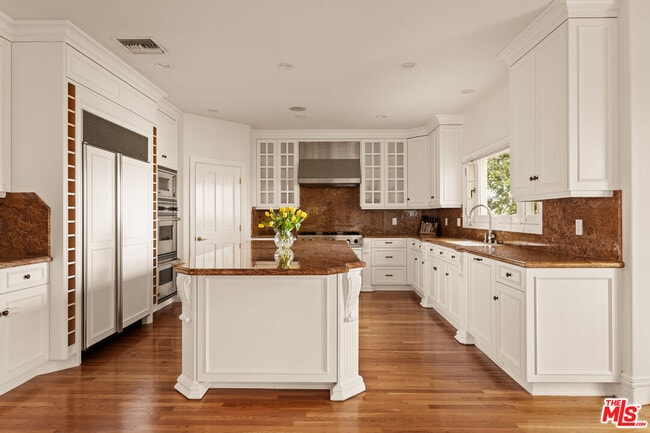 Building Photo - 10834 Portofino Pl