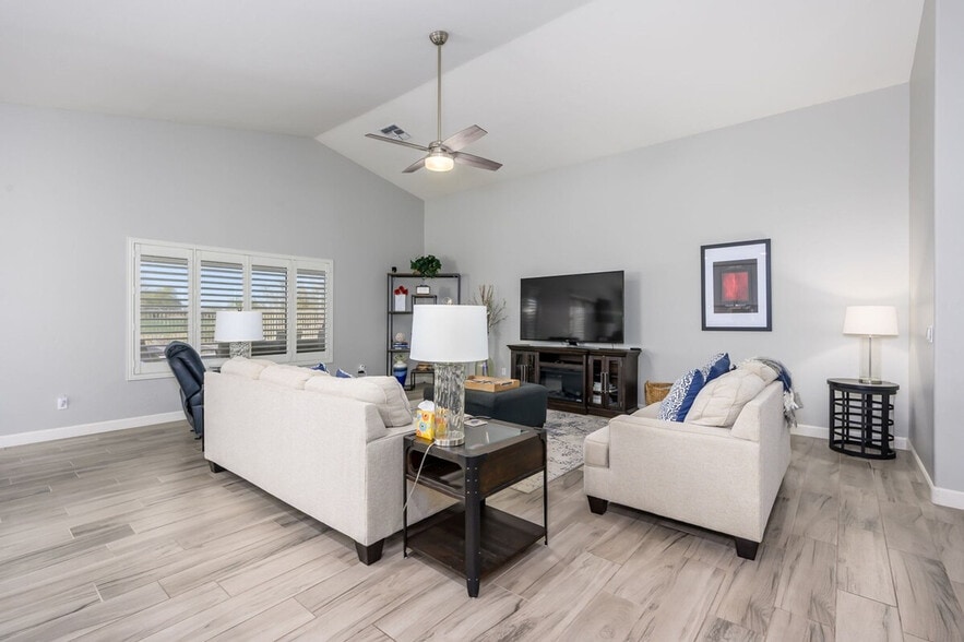 Building Photo - 34018 N Pate Pl