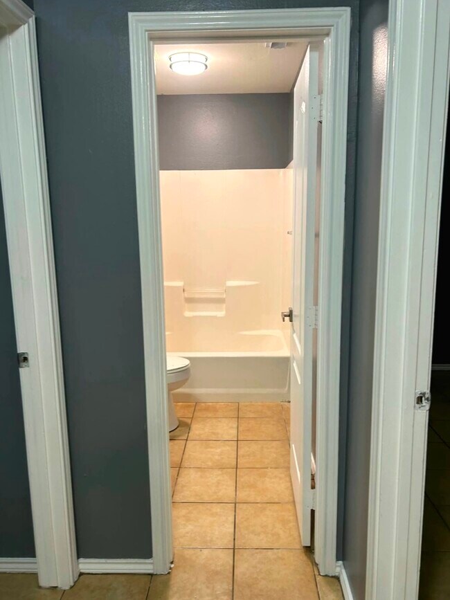 Building Photo - 4plex Edinburg