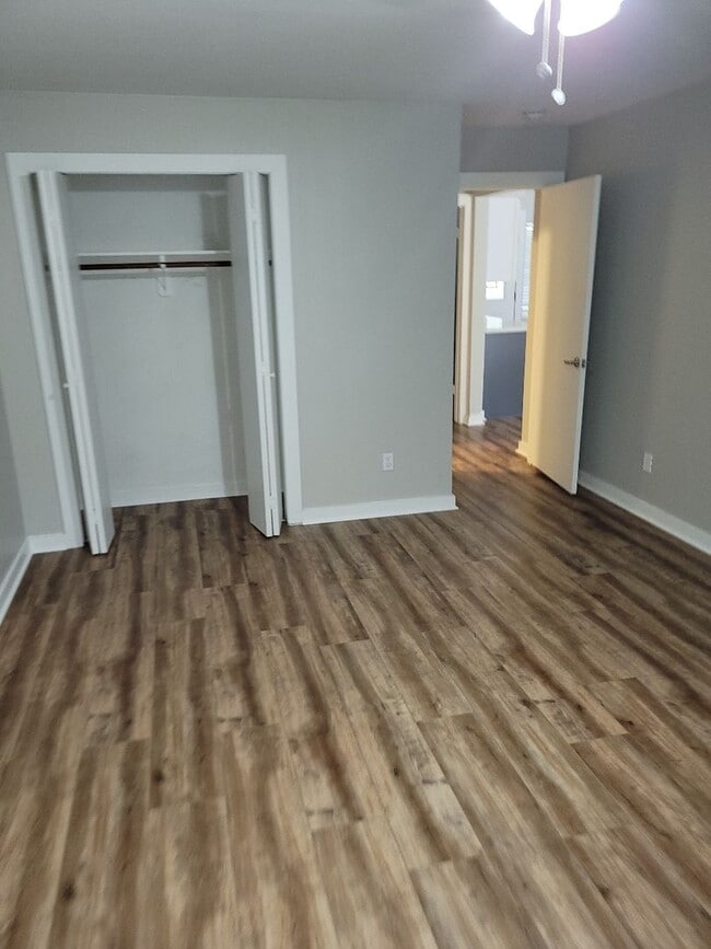 Building Photo - 6918 Irvington Blvd