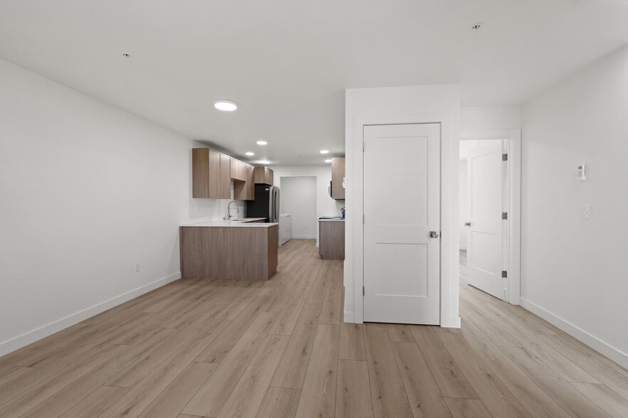Building Photo - McKinnon Place Apartments