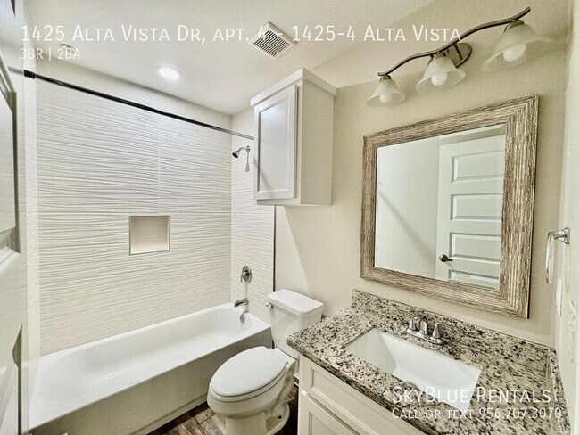 Building Photo - 1425 Alta Vista Dr