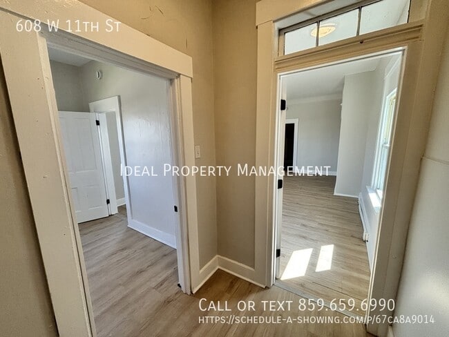 Building Photo - 608 W 11th St