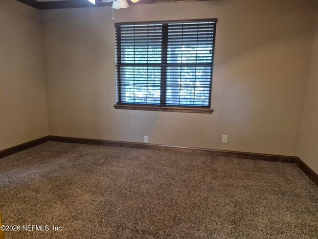 Building Photo - 1729 Coulee Ave