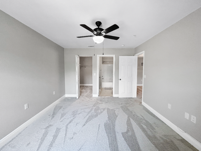 Building Photo - 7424 Vista Way
