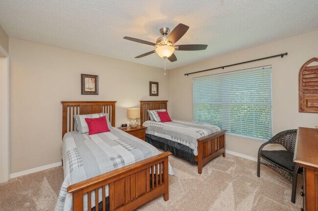 Building Photo - 4276 Calinda Ln