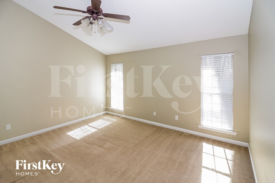 Building Photo - 2554 Plum Creek Dr