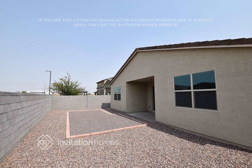 Building Photo - 12340 W Myrtle Ave
