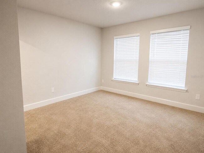 Building Photo - 8797 SE 161st Pl