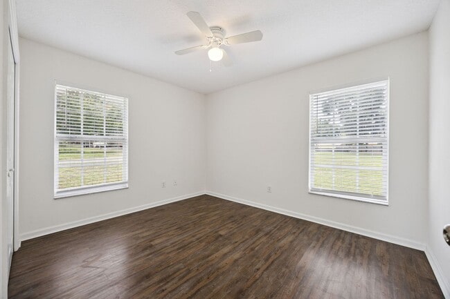 Building Photo - New rental