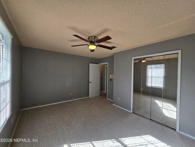 Building Photo - 5639 Sophist Cir N