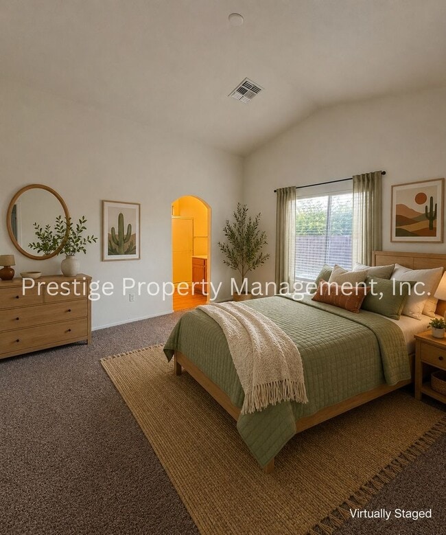 Building Photo - This 4/2 Vail home is what you've been looking for!!