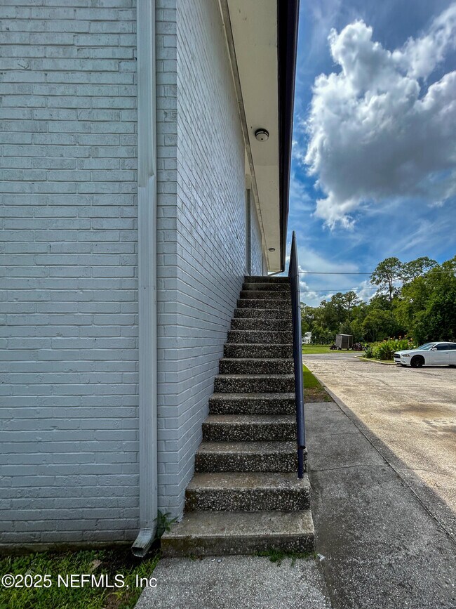 Building Photo - 1124 Woodruff Ave