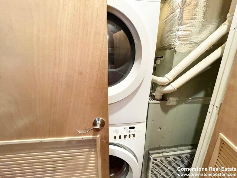 Building Photo - 9 Warwick St