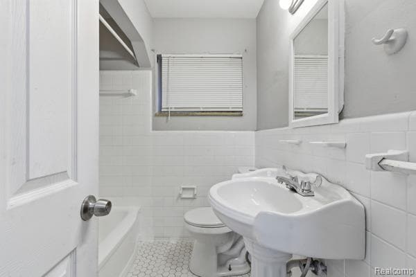 Building Photo - 15795 Monte Vista St