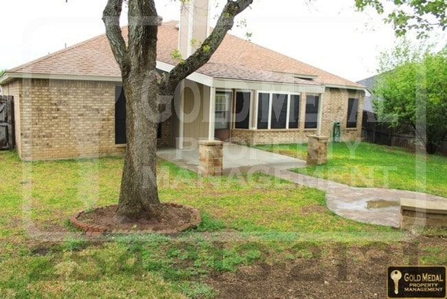 Building Photo - 602 Arapaho Dr