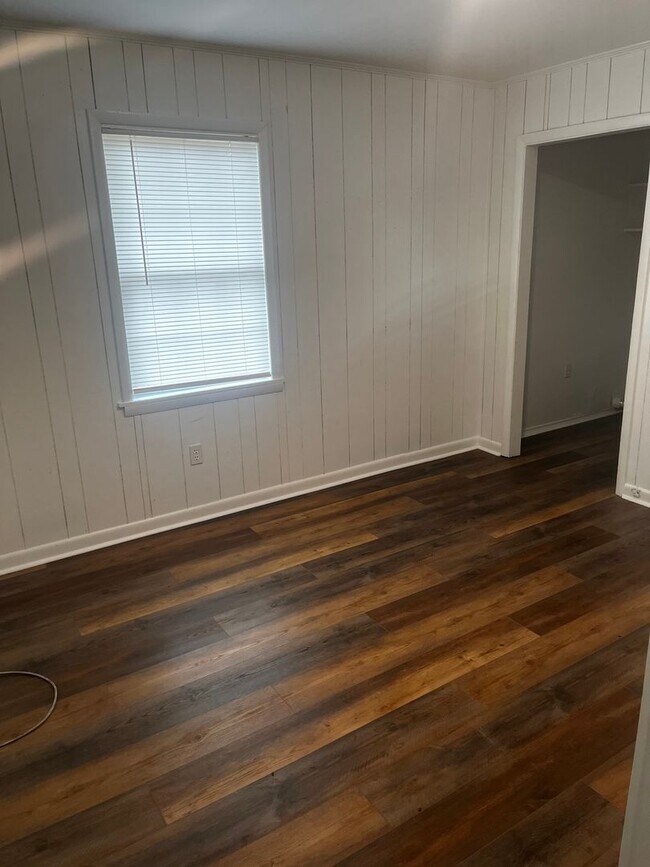 Building Photo - 114 Holly Cove