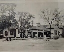 Building Photo - 2270 13th Ave E
