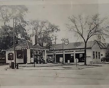 Building Photo - 2270 13th Ave E