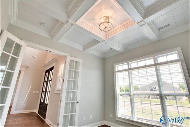 Building Photo - 330 Merrydale Dr