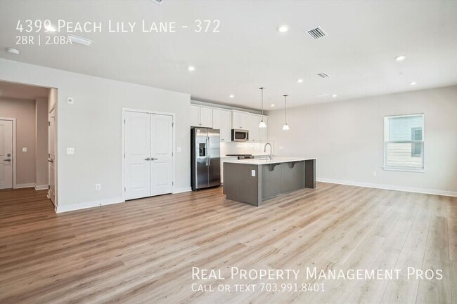 Building Photo - 4399 Peach Lily Ln