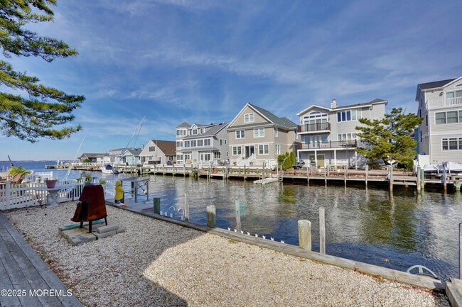 Building Photo - 256 Ocean Bay Blvd