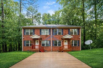 Building Photo - All-Electric Carey Park Gem – 3BR Just Minutes from Georgia Tech