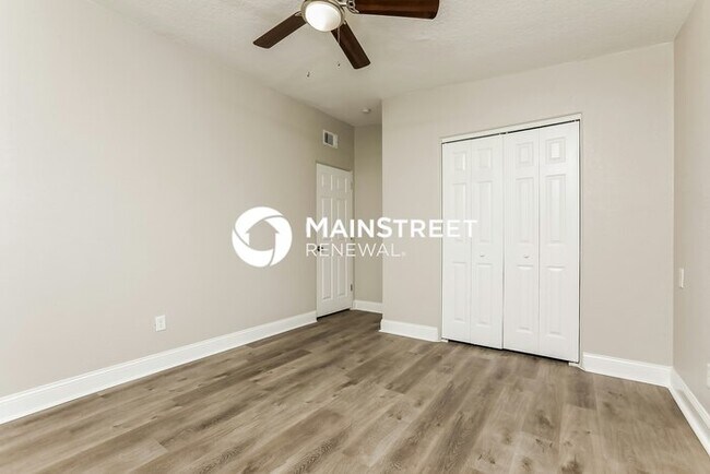 Building Photo - 3 Bedroom Pet-Friendly Home in Orlando, FL with Main Street Renewal