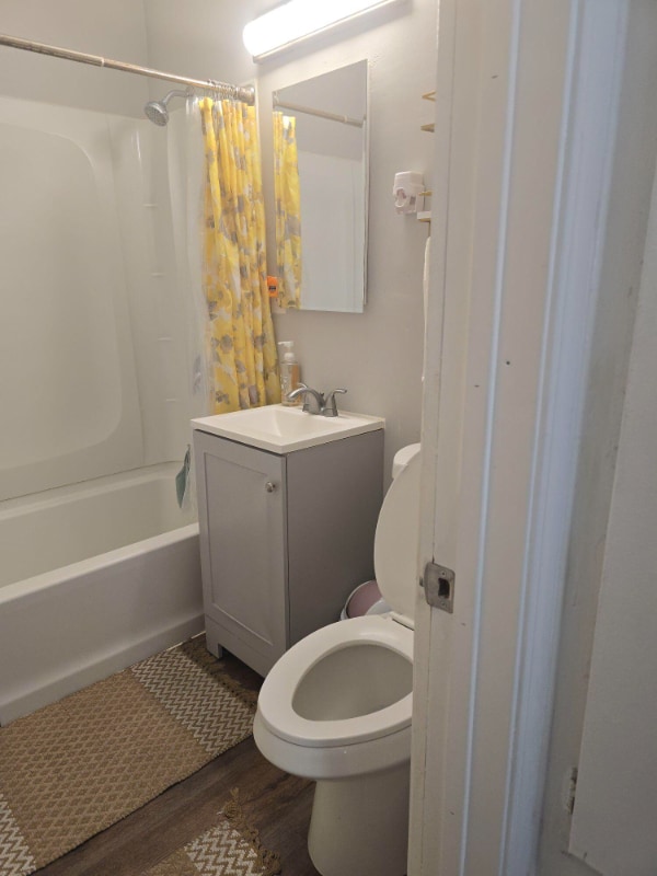 Building Photo - 9572 Maureen Dr