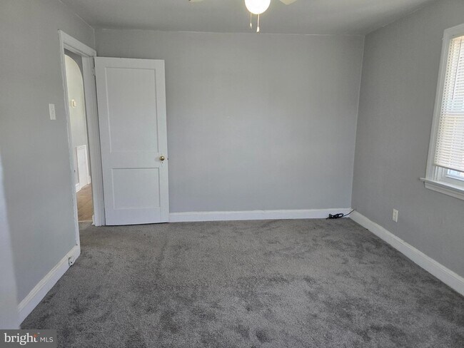 Building Photo - 7504 Greenhill Rd