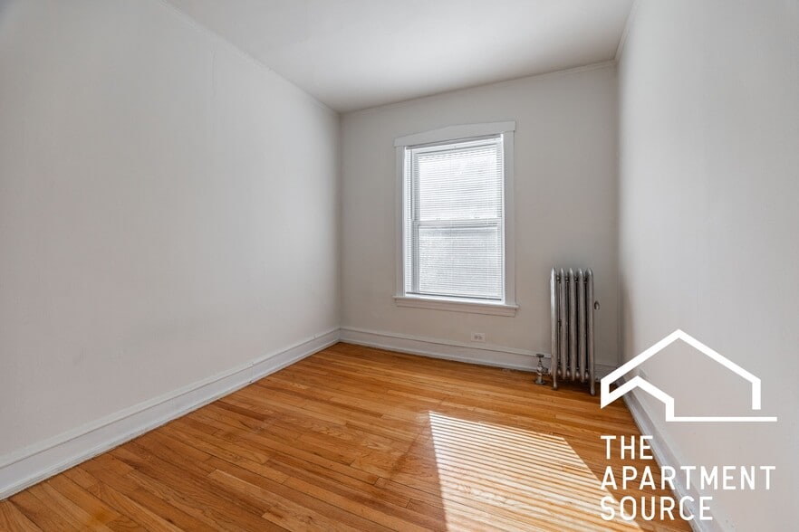 Building Photo - 6346 N Magnolia Ave