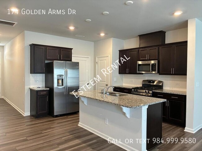 Building Photo - 174 Golden Arms Dr