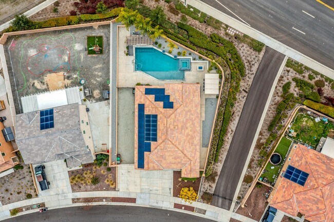 Building Photo - 32847 Bachelor Peak St