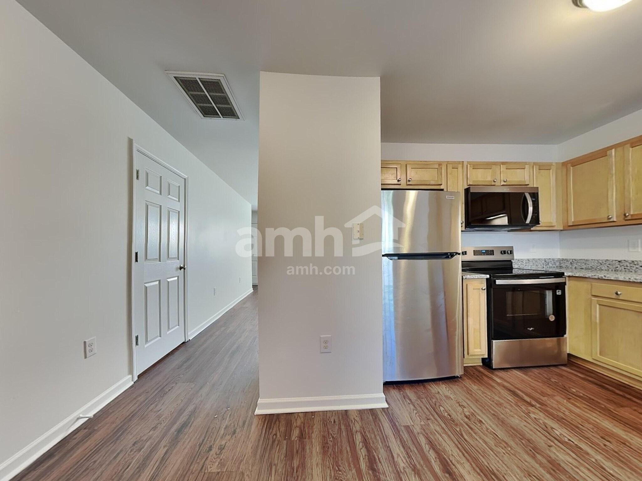 Building Photo - 67 Wolf Creek Ln