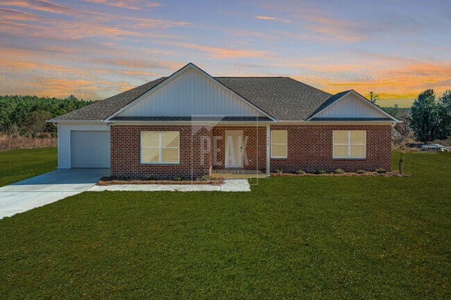 Building Photo - 700 Woodland Cir