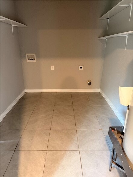 Building Photo - 6103 Sherwood Dr