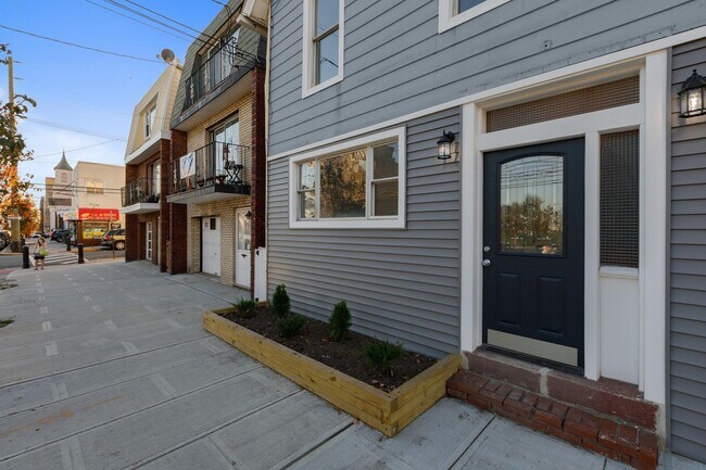 Building Photo - 505 Palisade Ave