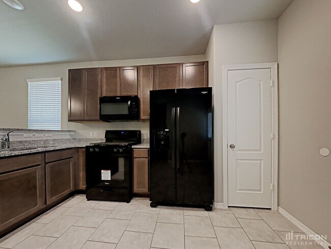 Building Photo - 25949 Northpark Birch Dr