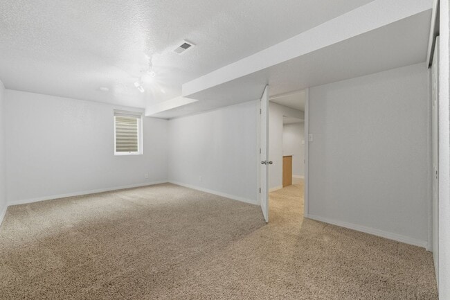 Building Photo - All you want in a home! 5 bed 3 bath ranch...