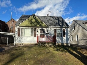 Building Photo - Single Family Home 3 beds 1 bath Available Now!