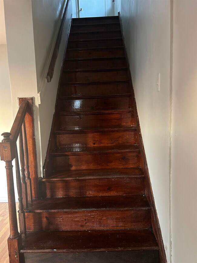 Building Photo - 172 Virginia Ave