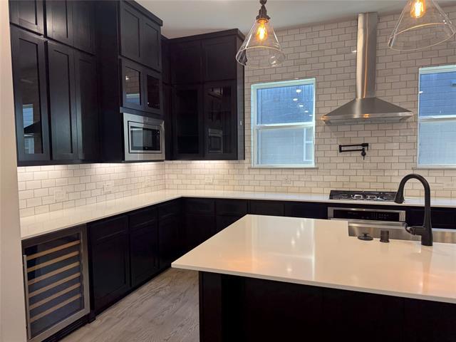 Building Photo - 2511 Carolwood Ln